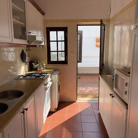 Casa vacanze Entire 7 Minutes From Fonte De Telha Aroeira (Setubal)