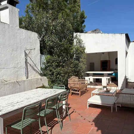 Casa vacanze Entire 7 Minutes From Fonte De Telha *