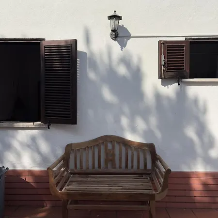 Casa vacanze Entire 7 Minutes From Fonte De Telha Aroeira (Setubal)